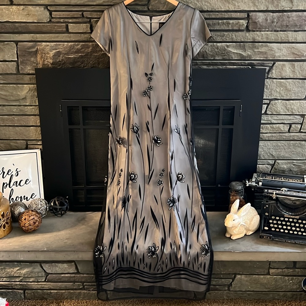 EUC Vintage maxi dress…Gorgeous!!